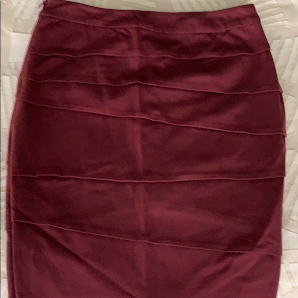Skirt - Picture 2 of 4